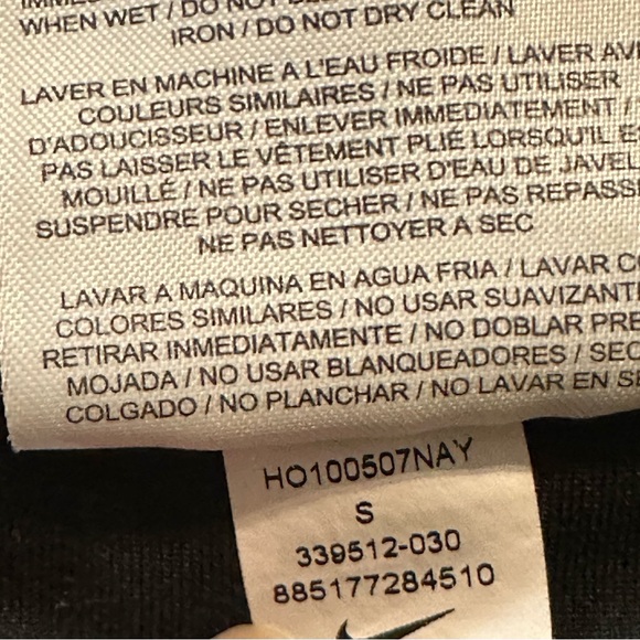 Nike Dri-Fit Size S Black Capris EUC - Picture 7 of 7